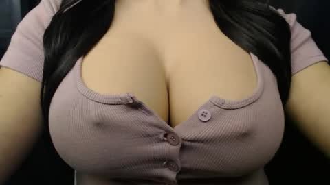 Ivy online show from October 2025 09:38:01 PM