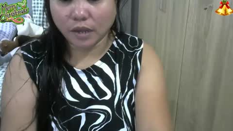 Snapshot of bigboobslyn chatting on November 2025 04:17:01 PM bigboobslyn online show from November 2025 04:17:01 PM