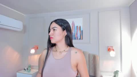 Snapshot of bigboobsnaughty1 chatting on September 2025 10:05:01 AM online show from September 2025 10:05:01 AM