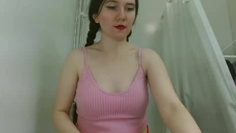Isabella online show from April 2026 04:49:02 AM