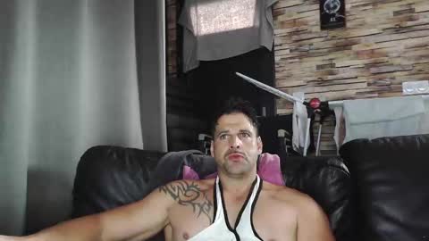 Bigboyband online show from November 2025 12:49:02 PM