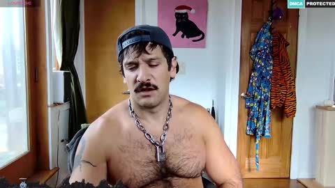 Snapshot of bigbro42069 chatting on November 2025 05:35:02 PM BigBro online show from November 2025 05:35:02 PM