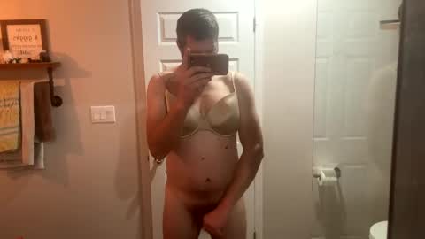 Snapshot of bigcam3cummins chatting on January 2025 03:53:02 AM bigcam3cummins online show from January 2025 03:53:02 AM