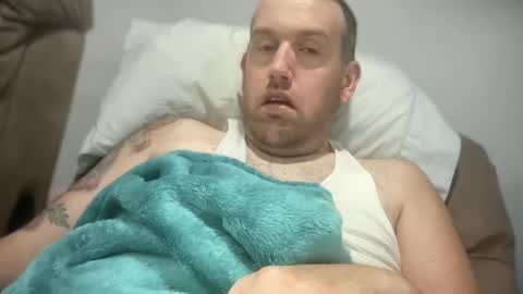 Snapshot of bigcocksuckingslut chatting on December 2024 07:32:01 PM bigcocksuckingslut online show from December 2024 07:32:01 PM