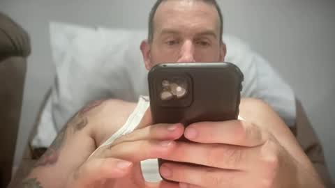 Snapshot of bigcocksuckingslut chatting on December 2024 01:47:01 AM bigcocksuckingslut online show from December 2024 01:47:01 AM