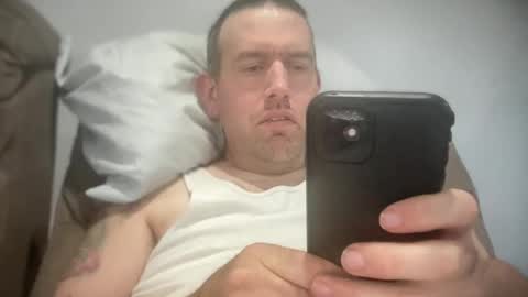 Snapshot of bigcocksuckingslut chatting on January 2025 06:30:01 PM bigcocksuckingslut online show from January 2025 06:30:01 PM