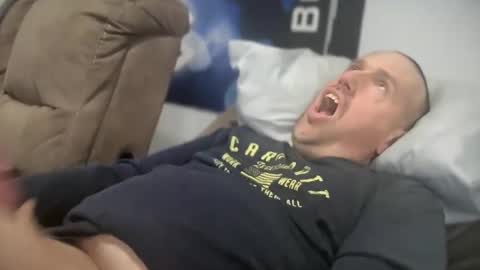 Snapshot of bigcocksuckingslut chatting on February 2025 07:02:01 PM bigcocksuckingslut online show from February 2025 07:02:01 PM