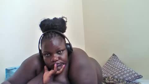 Snapshot of bigdarkass chatting on December 2025 09:58:01 AM VIOLET online show from December 2025 09:58:01 AM