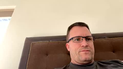 bigger22332233 online show from February 2025 07:24:02 PM