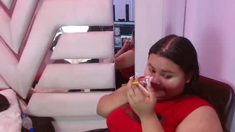 biggstits69 online show from November 2025 08:22:02 PM