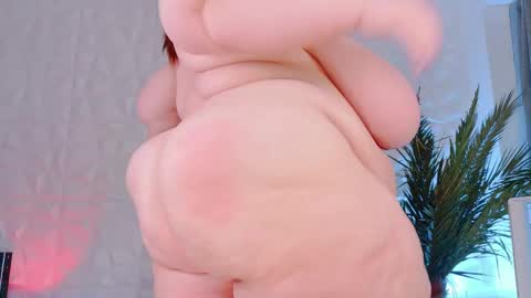 Snapshot of biggymelon chatting on February 2025 04:36:01 PM BIGGY MELON online show from February 2025 04:36:01 PM