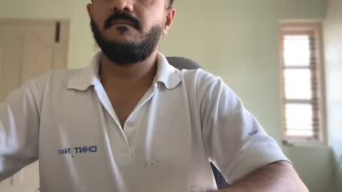 bighandsomesatisfy online show from October 2025 11:10:01 AM