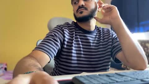 bighandsomesatisfy online show from March 2026 03:30:01 AM