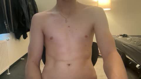 Snapshot of bigleor chatting on February 2026 11:31:02 AM bigleor online show from February 2026 11:31:02 AM