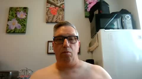 bignhard_69_ online show from June 2026 05:12:02 PM