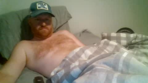 Snapshot of bigred92899 chatting on June 2026 05:13:02 AM bigred92899 online show from June 2026 05:13:02 AM