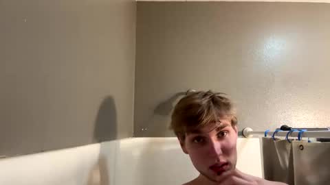 bigskinnyboyshh online show from December 2024 05:38:02 AM