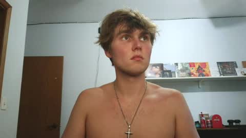 Snapshot of bigskinnyboyshh chatting on July 2026 08:04:02 PM bigskinnyboyshh online show from July 2026 08:04:02 PM