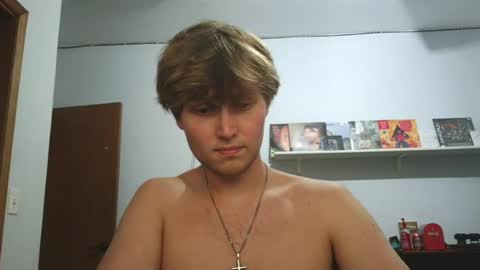 Snapshot of bigskinnyboyshh chatting on July 2026 10:12:01 PM bigskinnyboyshh online show from July 2026 10:12:01 PM