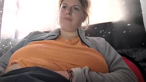 bigtitslala online show from November 2025 11:38:02 AM