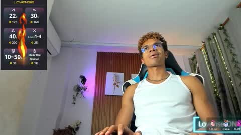 Snapshot of bigxxo chatting on November 2025 12:44:01 AM bigxxo online show from November 2025 12:44:01 AM