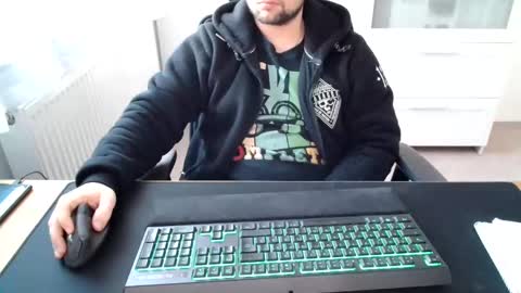 Snapshot of biker4ever90 chatting on January 2025 03:09:02 PM biker4ever90 online show from January 2025 03:09:02 PM