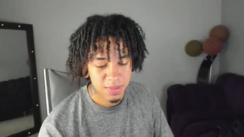 Sebas online show from December 2025 05:50:01 PM