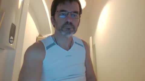 Snapshot of bikertom1988 chatting on February 2025 12:19:01 AM bikertom1988 online show from February 2025 12:19:01 AM