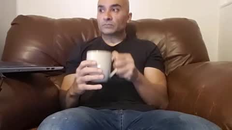 Snapshot of bilie11 chatting on October 2025 04:35:02 AM Bilie online show from October 2025 04:35:02 AM