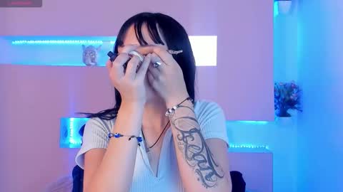 bilie__eilish online show from December 2025 11:30:02 AM