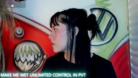 Snapshot of bilie__eilish chatting on February 2026 12:22:02 PM bilie__eilish online show from February 2026 12:22:02 PM