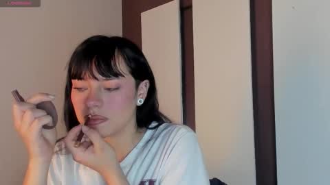 Snapshot of bilie__eilish chatting on February 2026 12:13:02 PM bilie__eilish online show from February 2026 12:13:02 PM