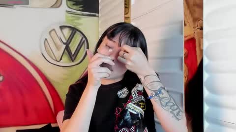 Snapshot of bilie__eilish chatting on February 2026 12:05:02 PM bilie__eilish online show from February 2026 12:05:02 PM