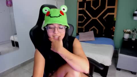 Billie online show from November 2025 09:14:01 PM