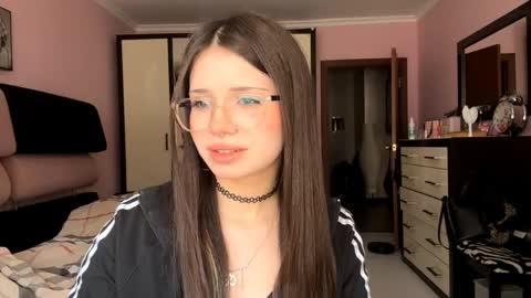 Yuna online show from April 2026 07:42:02 AM