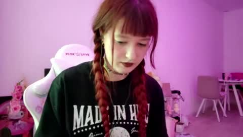 Snapshot of billyelandauer chatting on April 2026 08:37:01 PM Bella online show from April 2026 08:37:01 PM