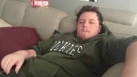 Snapshot of bisexualchubbyboy chatting on January 2025 05:11:01 AM james online show from January 2025 05:11:01 AM