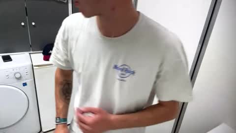 bitedeforain online show from October 2025 11:13:01 PM