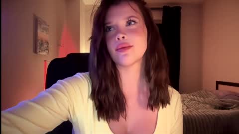 Ann Braslowsky online show from September 2025 02:02:01 AM