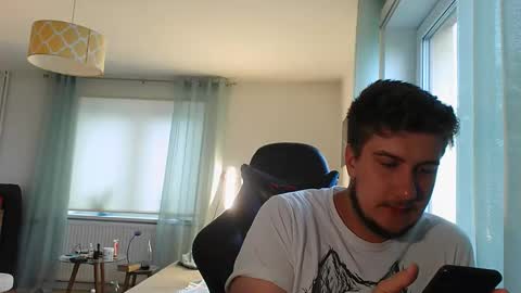 bjguyhugecock online show from May 2026 08:11:01 AM