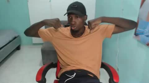 Snapshot of black30cmdick chatting on November 2025 09:46:02 PM maquina online show from November 2025 09:46:02 PM