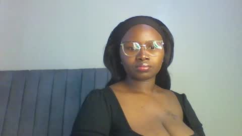 Snapshot of black_amor chatting on July 2026 07:36:01 AM black_amor online show from July 2026 07:36:01 AM