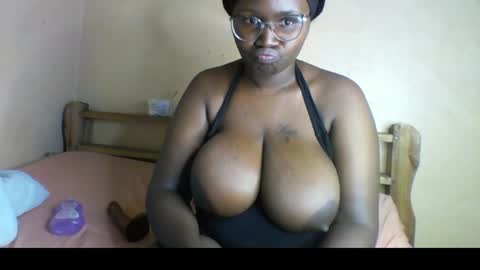 Snapshot of black_amor chatting on August 2026 08:27:01 AM black_amor online show from August 2026 08:27:01 AM
