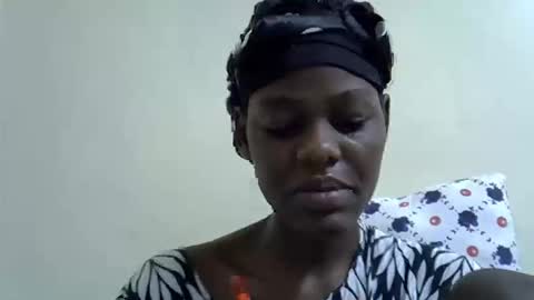 Snapshot of black_berry9 chatting on October 2025 10:44:01 AM black_berry9 online show from October 2025 10:44:01 AM