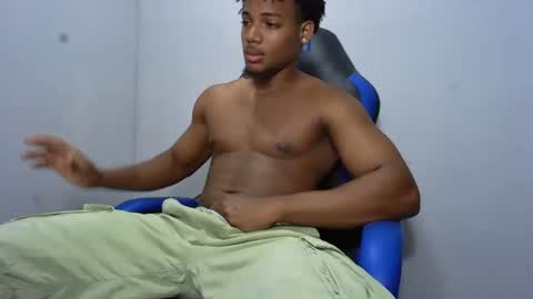 Snapshot of black_dicck chatting on July 2026 03:25:02 AM tu morenito online show from July 2026 03:25:02 AM