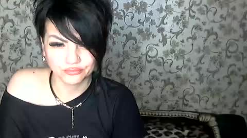 black_hot_01 online show from October 2025 10:47:02 PM