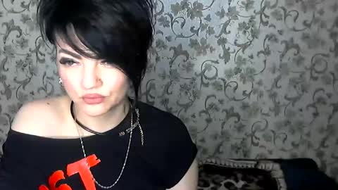 black_hot_01 online show from November 2025 06:47:01 AM