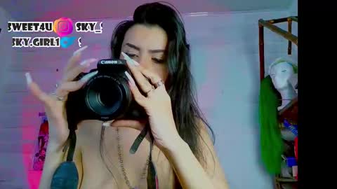 Snapshot of black_lady_05 chatting on March 2026 05:08:02 AM millie online show from March 2026 05:08:02 AM