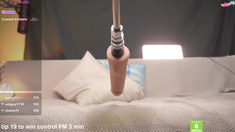 Snapshot of black_n_wh1te chatting on January 2025 02:58:02 AM black_n_wh1te online show from January 2025 02:58:02 AM