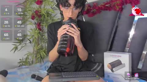 B L A C K  R O S E  online show from February 2025 05:42:02 PM